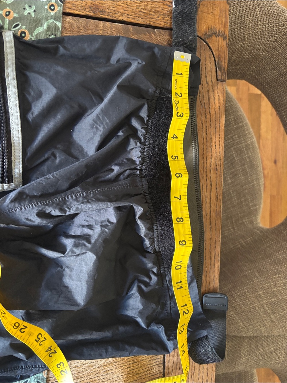 Black Packable Windbreaker splash Pants with Mesh Pocket
